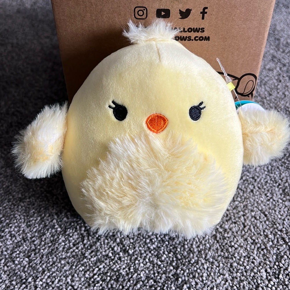 Squishmallows Aimee the Chick